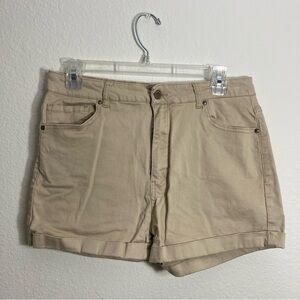 Forever 21 Khaki Shorts - US 30 - Cream